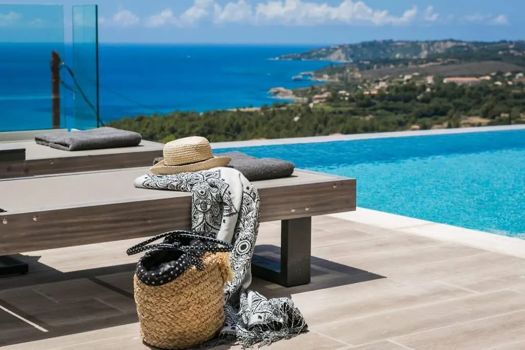 Color Villas-New Villa Green At Trapezaki With Private Pool Mousata